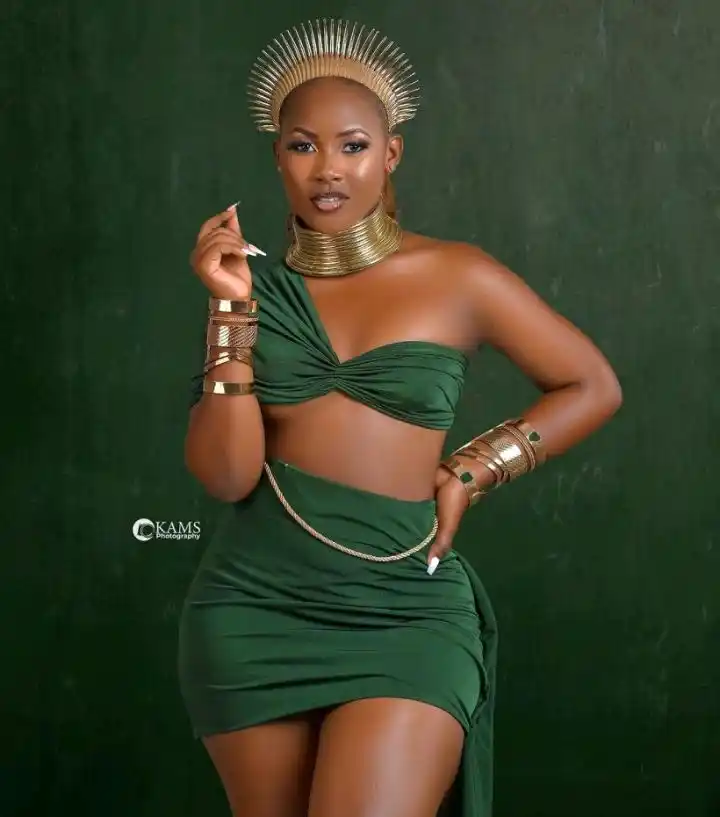 Ekizibu Nkwagala Nyo Baby (Wekka) Feat King Saha by Winnie Wa Mummy